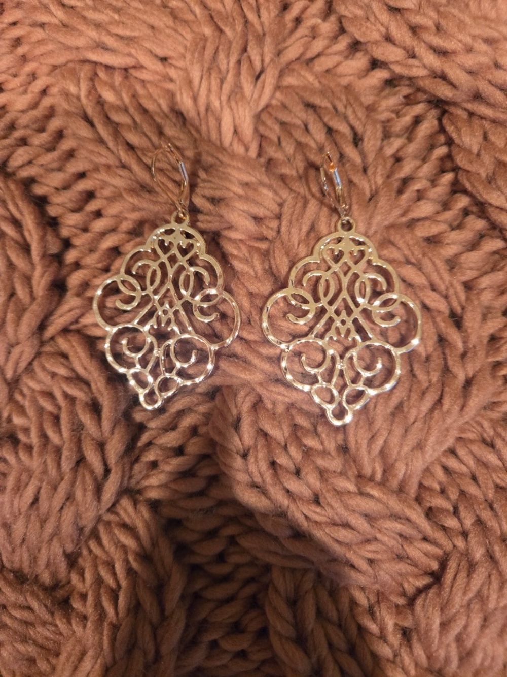 Gold Scroll Look, Filigree Earrings - NWOT